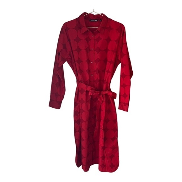 Uniqlo Dresses & Skirts - Merimekko x Uniqlo collab red art to wear long sleeve belted dress